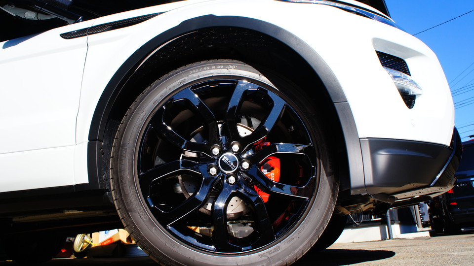 キャリパー塗装施工事例：レンジローバーイヴォーク純正キャリパー塗装　カラー：#001 Italian losso solid　ローター加工Type:C6S8D IMG29_624_F4llhk_sub8.jpg