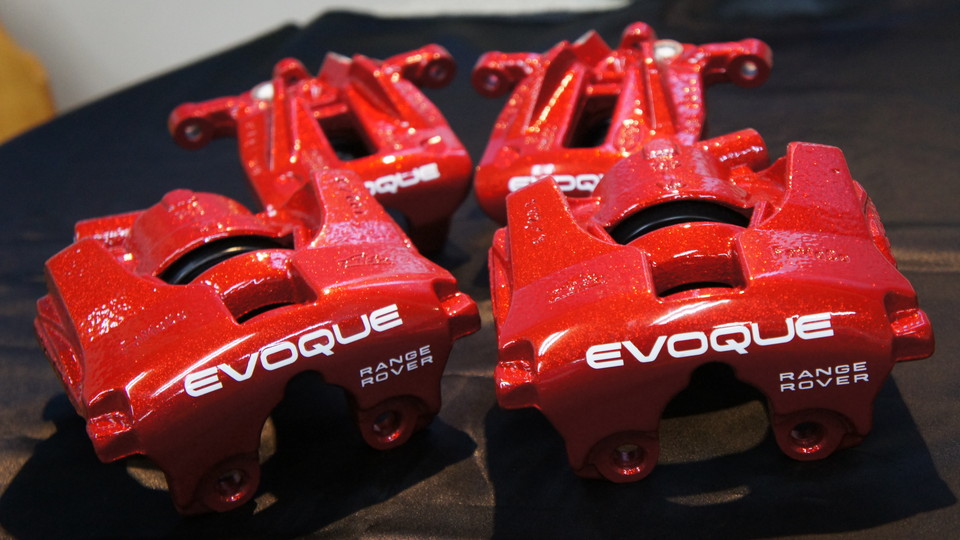 レンジローバーイヴォーク純正キャリパー塗装　カラー：#011 royal flash candy red