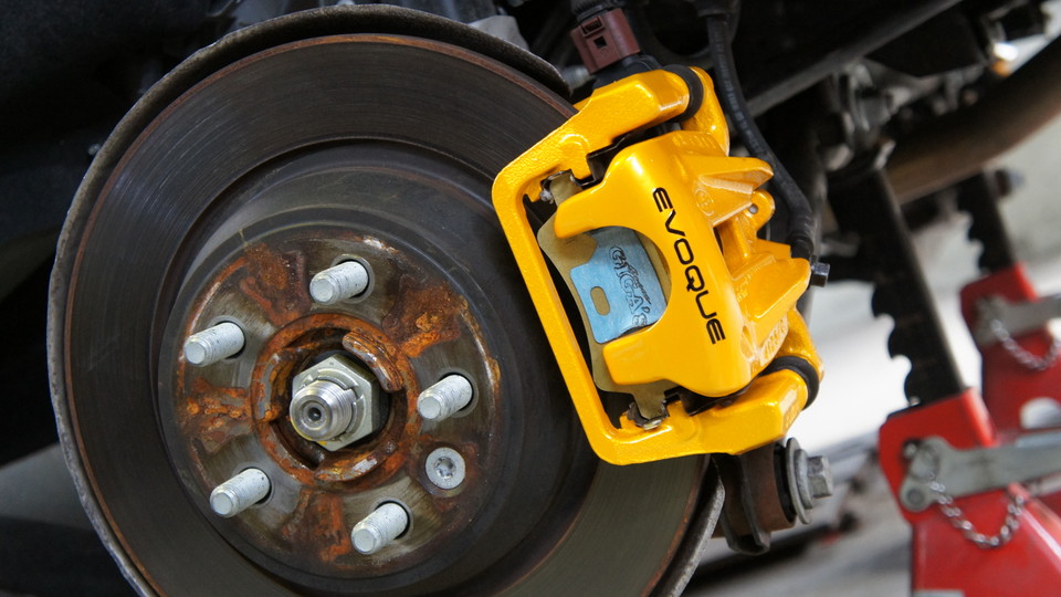 キャリパー塗装施工事例：レンジローバースポーツ純正キャリパー塗装　カラー：#021 california sunshinne yellow IMG29_692_81yRPF_sub1.jpg