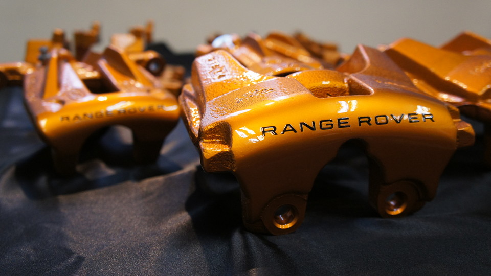 キャリパー塗装施工事例：レンジローバーイヴォーク純正キャリパー塗装　ＣＯＬＯＲ：#030 royal art pearl orange gold IMG29_995_4U7tqK_sub1.jpg