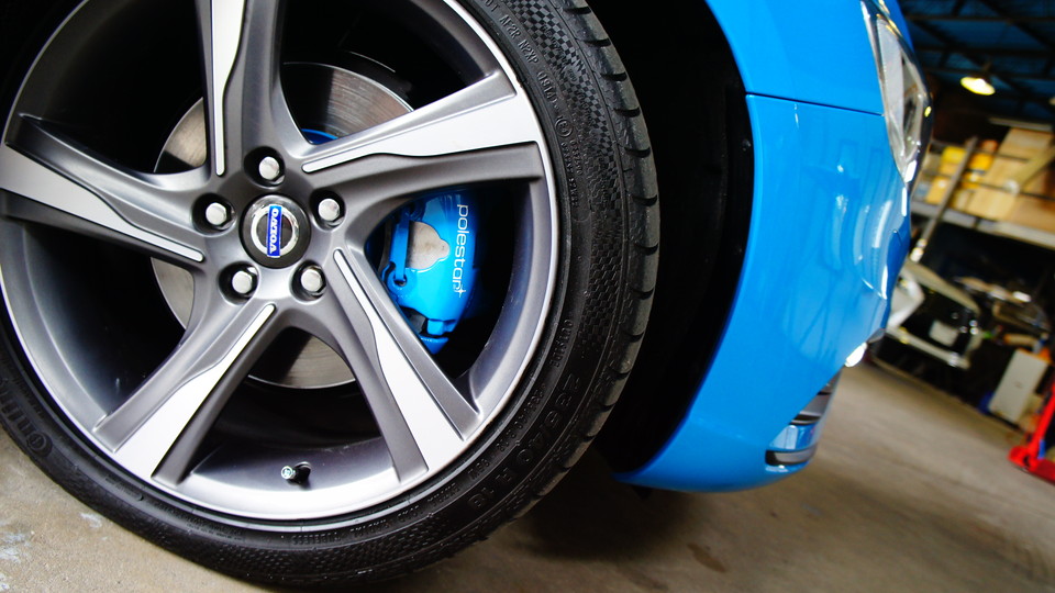 キャリパー塗装施工事例：ボルボV60純正キャリパー塗装＆ローター塗装　COLOR:レーベルブルー IMG30_1088_Vu6mXF_sub9.jpg