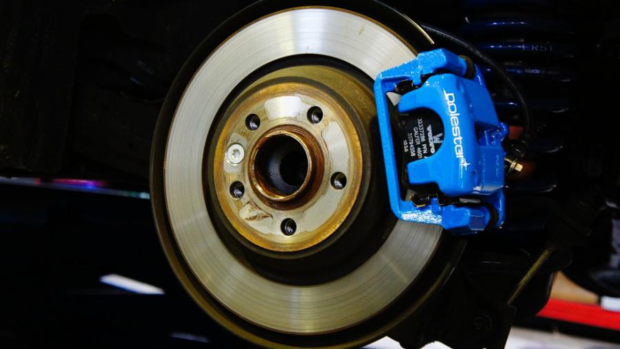 ボルボV70 キャリパー塗装 COLOR：レーベルブルー キャリパー塗装ならキャリパーペイントジャパン