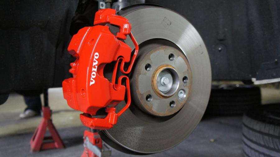 キャリパー塗装施工事例：ボルボV60T5　キャリパー塗装　COLOR:#001 Italian losso solid IMG30_1666_3ExVWP_sub1.jpg