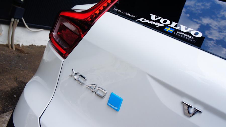 キャリパー塗装施工事例：ボルボXC40　キャリパー塗装COLOR:レーベルブルー　ローター塗装：#061 royal sky blue IMG30_1865_v6qV8w_sub6.jpg