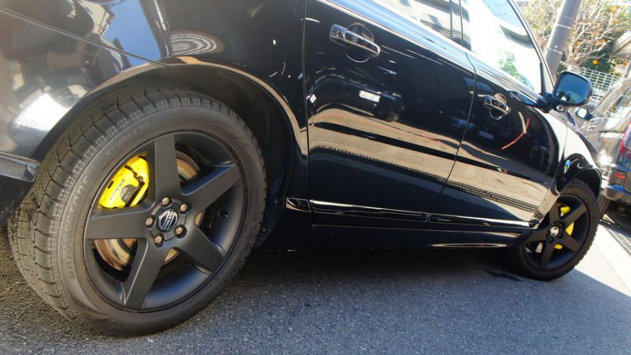 キャリパー塗装施工事例：ボルボV70　キャリパー塗装COLOR:#020 hawaiian passion yellow IMG30_2090_hjnLdu_sub4.jpg