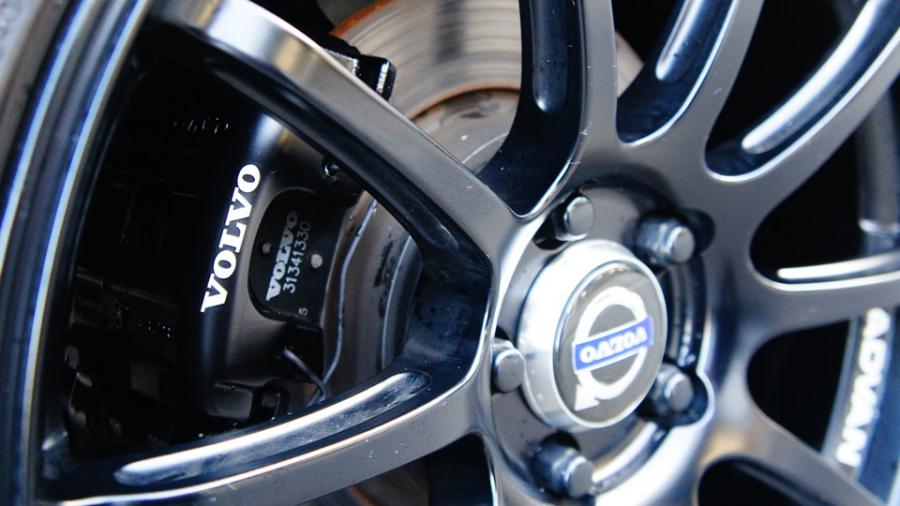 キャリパー塗装施工事例：ボルボV40　キャリパー塗装COLOR:#1114 Deep coal black matte IMG30_2101_ulrYuo_sub5.jpg