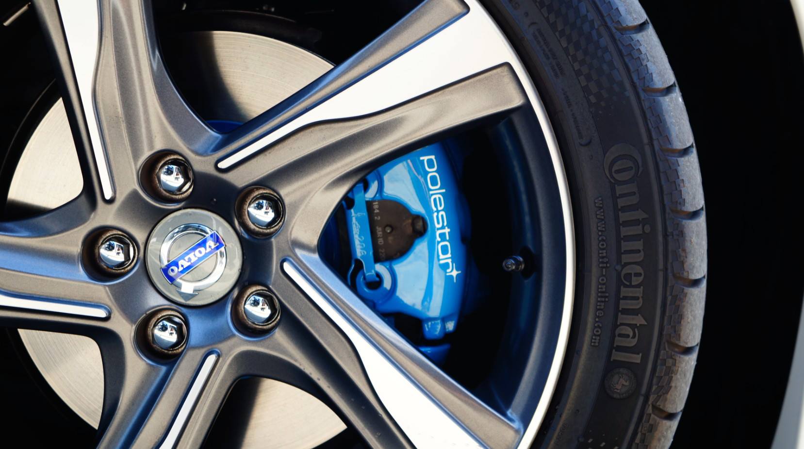 キャリパー塗装施工事例：VOLVO S60 T4キャリパー塗装＆ローター塗装★COLOR:レーベルブルー IMG30_810_k7yVpS_sub3.jpg