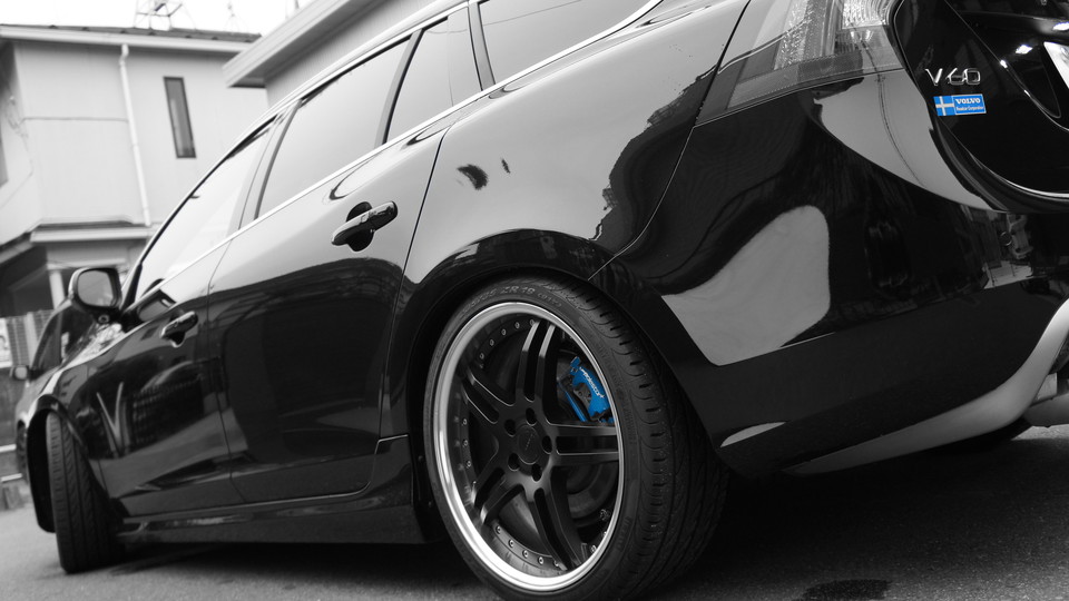 キャリパー塗装施工事例：ボルボV60T4キャリパー塗装 COLOR:レーベルブルー IMG30_910_wv0Ux8_sub10.jpg