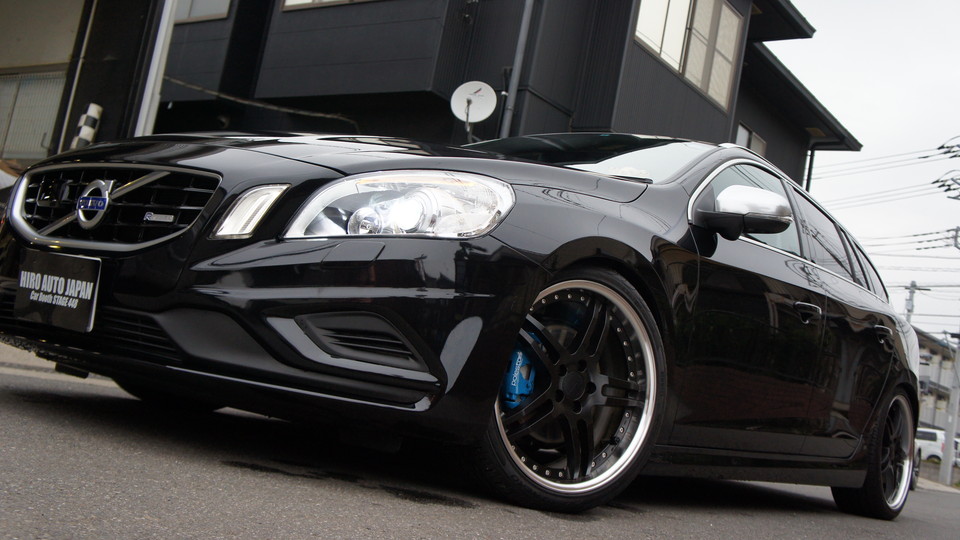 キャリパー塗装施工事例：ボルボV60T4キャリパー塗装 COLOR:レーベルブルー IMG30_910_wv0Ux8_sub2.jpg