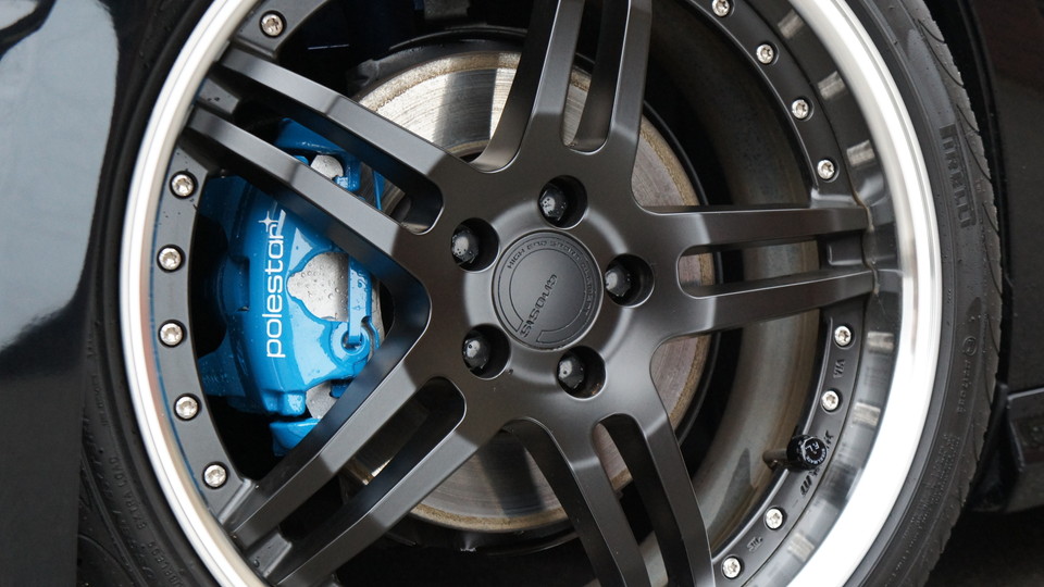 キャリパー塗装施工事例：ボルボV60T4キャリパー塗装 COLOR:レーベルブルー IMG30_910_wv0Ux8_sub4.jpg