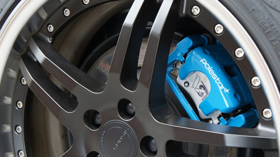 キャリパー塗装施工事例：ボルボV60T4キャリパー塗装 COLOR:レーベルブルー IMG30_910_wv0Ux8_sub8.jpg