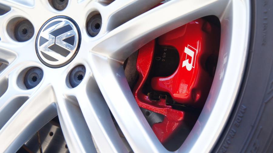 キャリパー塗装施工事例：ワーゲンシロッコ　キャリパー塗装　COLOR:#010 premiun rouge candy red　ローター加工Type:DS4 IMG31_1582_p7zLt8_sub7.jpg