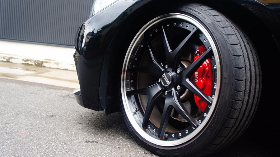 BMW435i キャリパー塗装　COLOR：#001 Italian losso solid