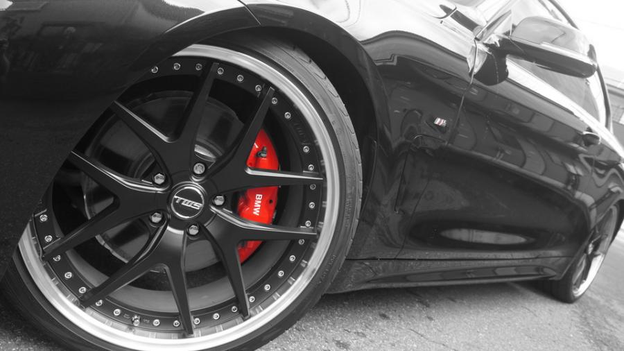 キャリパー塗装施工事例：BMW435i キャリパー塗装　COLOR：#001 Italian losso solid IMG35_1453_DbYj9C_sub7.jpg