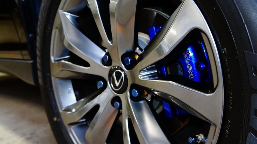 キャリパー塗装施工事例：レクサスRX330　キャリパー塗装　COLOR:#067 deep marine flake blue IMG35_2205_im9lbB_sub6.jpg