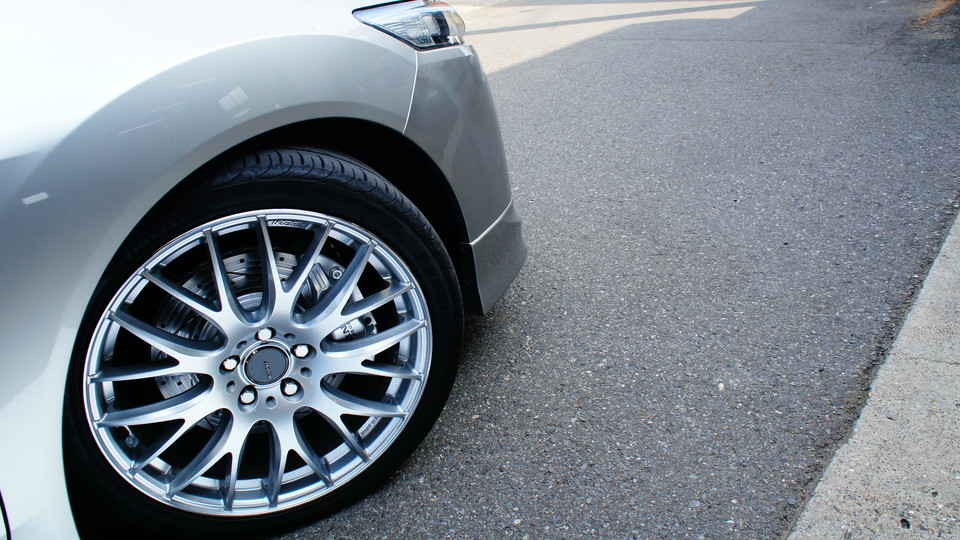 キャリパー塗装施工事例：ホンダアコード社外キャリパー塗装＆ローター塗装　COLOR：#052 premium platinum silver＆ローター加工Type:C6S8D IMG66_1113_hZUt5C_sub6.jpg