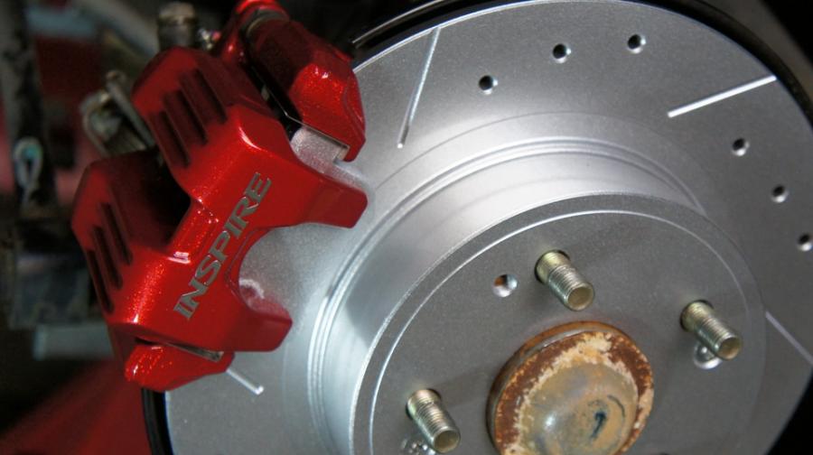 キャリパー塗装施工事例：ホンダインスパイア・キャリパー塗装＆ローター塗装　COLOR：#010 premiun rouge candy red　COLOR:#006 Diamonddust silver　ローター加工Type:SD IMG66_1365_gSywDi_sub2.jpg