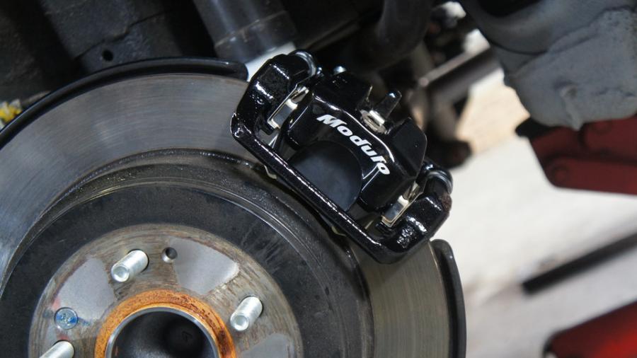 キャリパー塗装施工事例：ホンダステップワゴン　キャリパー塗装　COLOR:#009 Hyper metallic black IMG66_1580_hRis0V_sub2.jpg