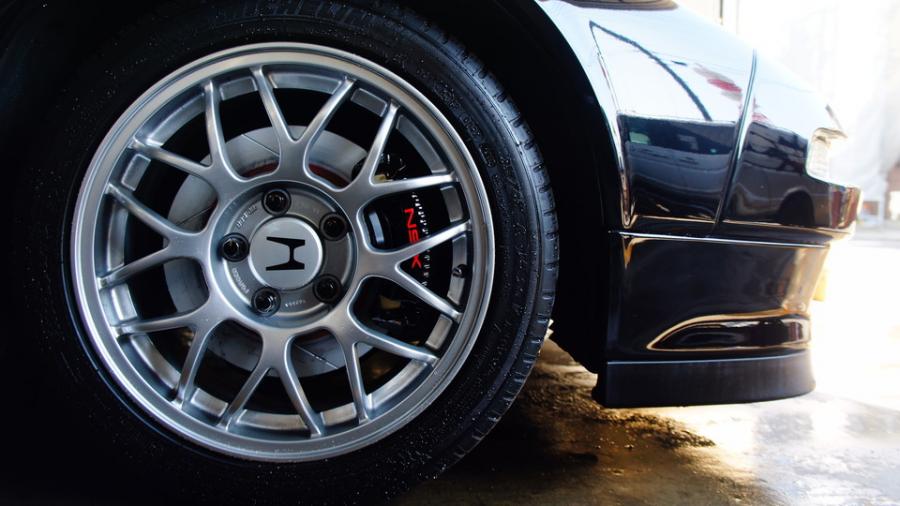 キャリパー塗装施工事例：ホンダNS-X　キャリパー塗装　COLOR:#005 Deep coal black IMG66_1689_ZW7gyb_sub3.jpg