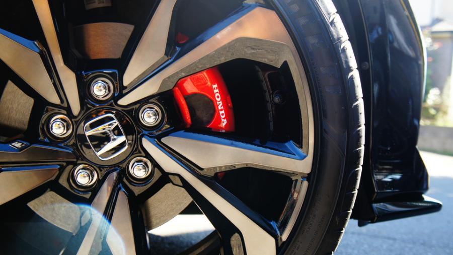 キャリパー塗装施工事例：ホンダシビック　キャリパー塗装　COLOR:#1112 Racing red IMG66_1884_brUy2d_sub10.jpg