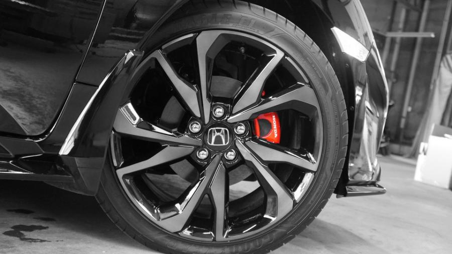 キャリパー塗装施工事例：ホンダシビック　キャリパー塗装　COLOR:#1112 Racing red IMG66_1884_brUy2d_sub6.jpg