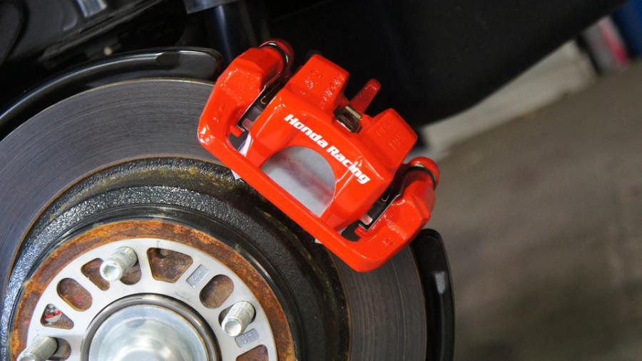 キャリパー塗装施工事例：フリード　キャリパー塗装：#1112 Racing red IMG66_2042_5RLLva_sub2.jpg