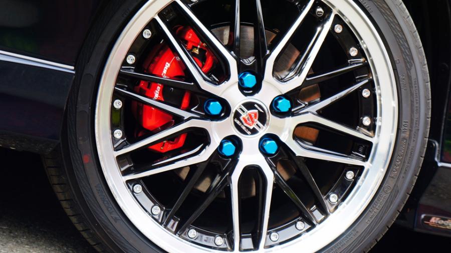 キャリパー塗装施工事例：フリード　キャリパー塗装：#1112 Racing red IMG66_2042_5RLLva_sub5.jpg