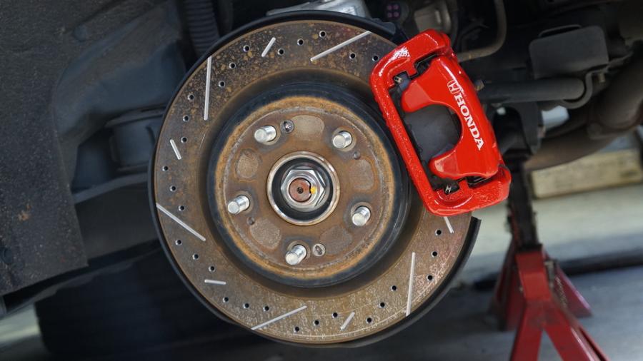 キャリパー塗装施工事例：ホンダレジェンド　キャリパー塗装COLOR:#001 Italian losso solid　ローター加工Type:12SD IMG66_2234_0jhYof_sub2.jpg