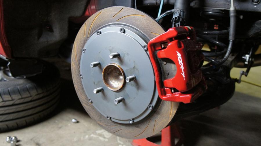 キャリパー塗装施工事例：アテンザ　キャリパー塗装　COLOR:#010 premiun rouge candy red IMG67_1560_jmqrTG_sub1.jpg