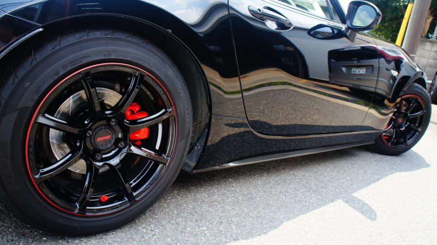 キャリパー塗装施工事例：マツダロードスター　キャリパー塗装COLOR：#1112 Racing red　ローター塗装COLOR:#005 Deep coal black IMG67_1862_xBUM9I_sub6.jpg