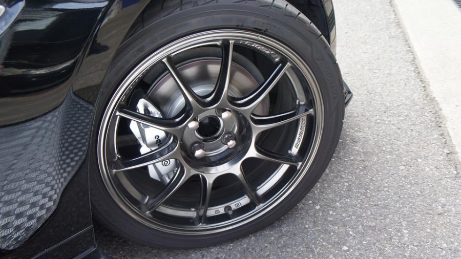 キャリパー塗装施工事例：マツダロードスター　キャリパー塗装・ローター塗装COLOR:#052 Premium platinum silver IMG67_2046_0yXg1f_sub4.jpg