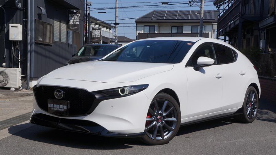 マツダ3　キャリパー塗装＆ローター塗装COLOR:#1116 Acid green、#1116 Acid greenローター加工Type:DS4