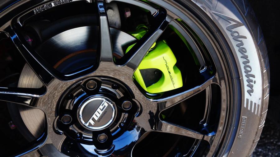 キャリパー塗装施工事例：マツダロードスター　キャリパー塗装COLOR:#1116 Acid green IMG67_2344_gfEKXn_sub7.jpg