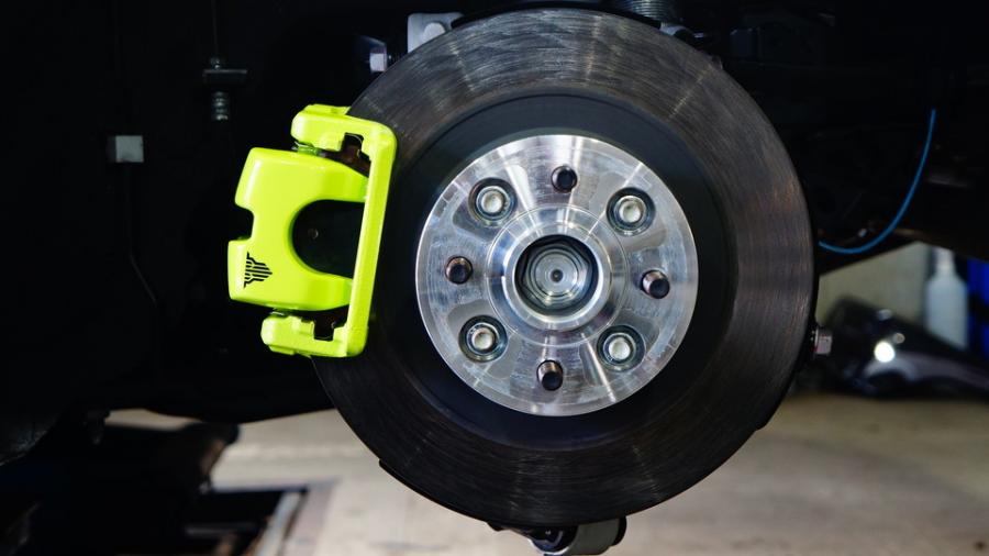 キャリパー塗装施工事例：ロードスター　キャリパー塗装COLOR:#1116 Acid green IMG67_2367_JEO7Aa_sub2.jpg