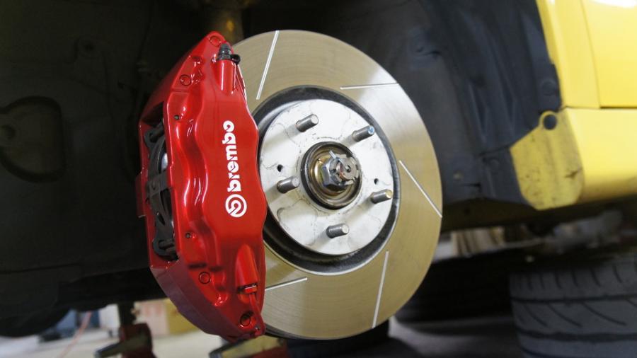 キャリパー塗装施工事例：ランサーエボリューションⅨ　キャリパー塗装　COLOR:#010 premiun rouge candy red　ローター加工Type:S IMG68_1694_k5k9xG_sub1.jpg