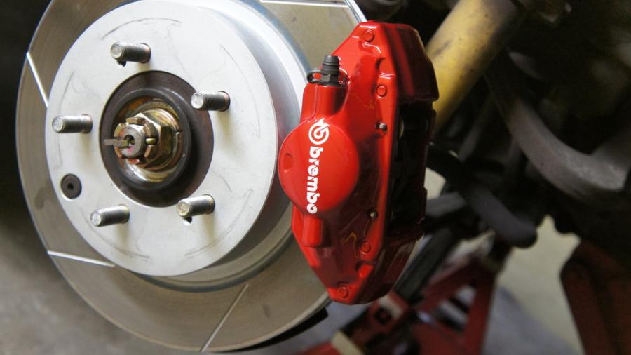 キャリパー塗装施工事例：ランサーエボリューションⅨ　キャリパー塗装　COLOR:#010 premiun rouge candy red　ローター加工Type:S IMG68_1694_k5k9xG_sub2.jpg