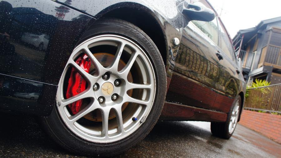 キャリパー塗装施工事例：ランサーエボリューション　キャリパー塗装　COLOR:#010 premiun rouge candy red IMG68_1705_NCV09g_sub4.jpg