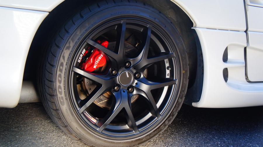 キャリパー塗装施工事例：ミツビシGTO　キャリパー塗装COLOR:#001 Italian losso solid　ローター加工Type:DS4 IMG68_2065_XajQsT_sub6.jpg