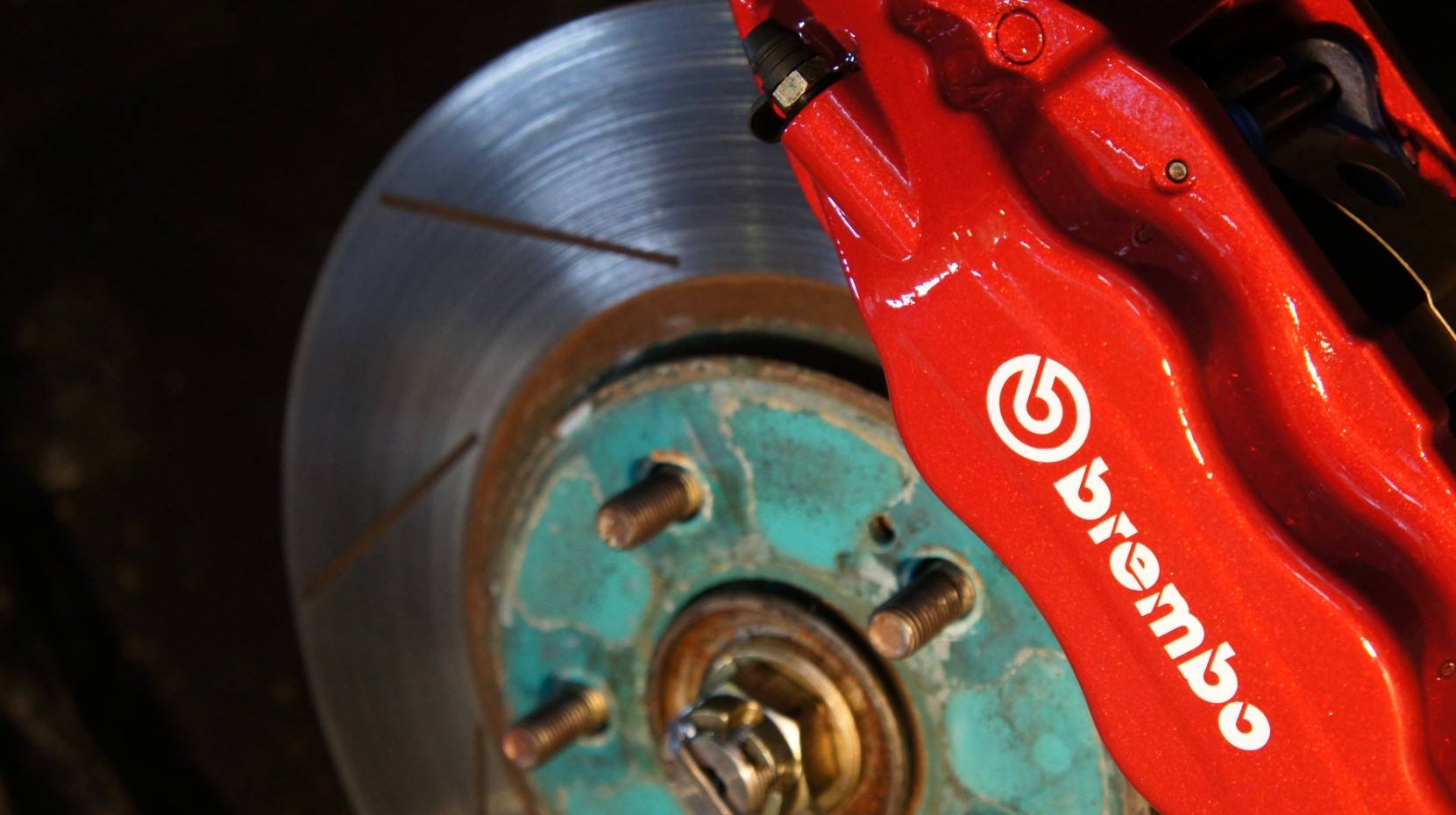 キャリパー塗装施工事例：三菱ランサーエボリューションⅨキャリパー塗装COLOR:#011 royal flash candy red IMG68_881_1wH7g9_sub1.jpg