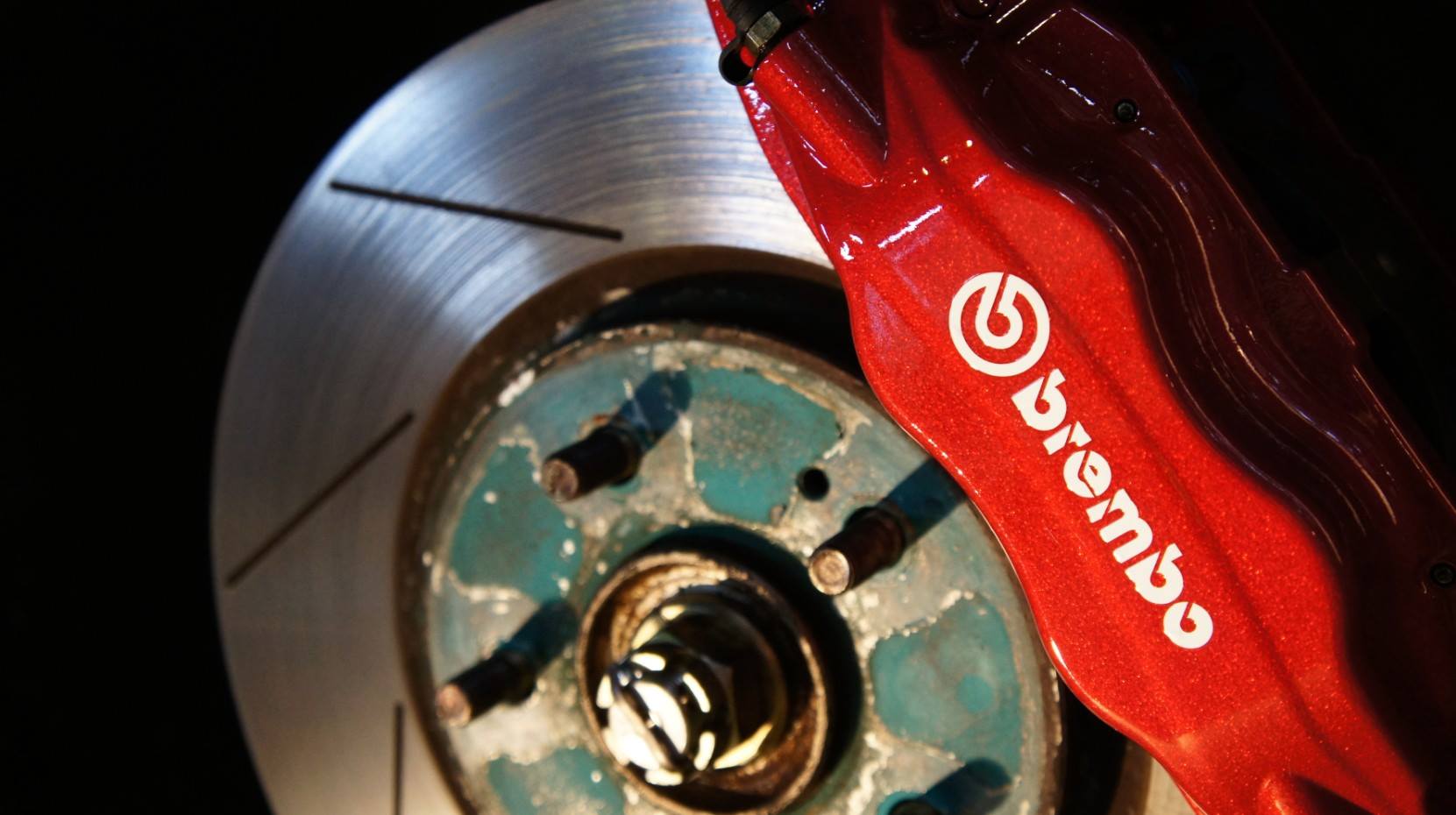 キャリパー塗装施工事例：三菱ランサーエボリューションⅨキャリパー塗装COLOR:#011 royal flash candy red IMG68_881_1wH7g9_sub2.jpg