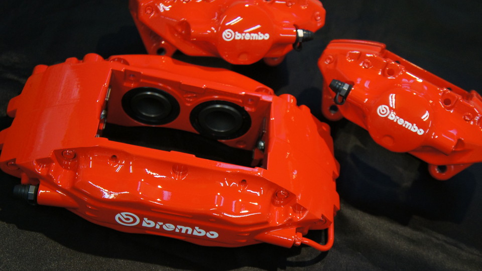 ニッサン純正ブレンボキャリパー塗装　COLOR：＃1112racing red