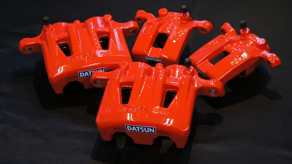 ニッサンエルグランド純正キャリパー塗装　ＣＯＬＯＲ：＃1112racing red