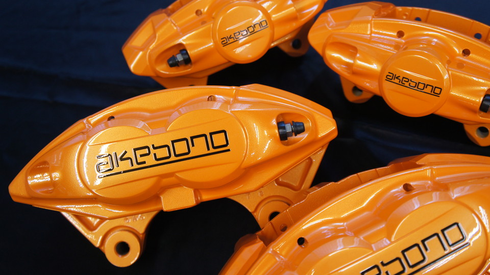 キャリパー塗装施工事例：ニッサン用akebonoキャリパー塗装　COLOR:	#098 honey of pearl orange IMG69_1104_ZylXL3_sub1.jpg