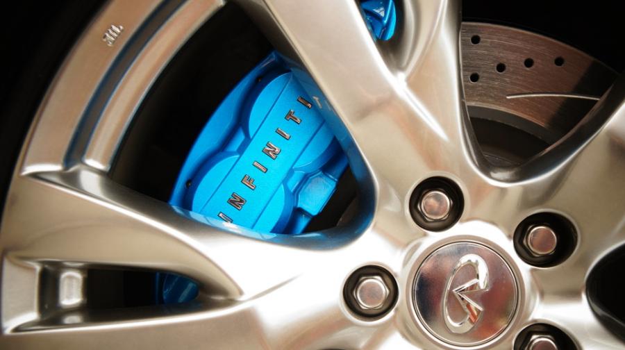 ニッサン・フーガ純正キャリパー塗装　COLOR:#1111 Charm gross candy blue　ローター加工Type：C6S8D