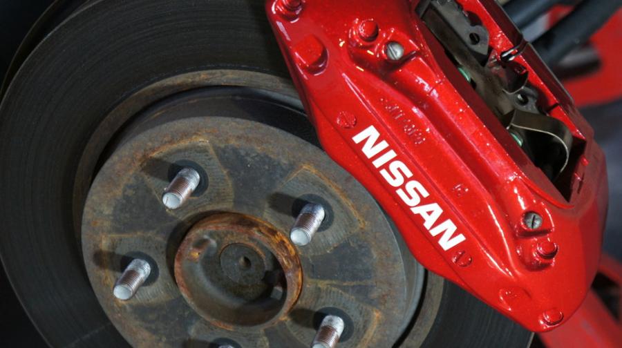 キャリパー塗装施工事例：ニッサン34スカイライン・キャリパー塗装　COLOR：#010 premiun rouge candy red IMG69_1356_YbXihh_sub1.jpg