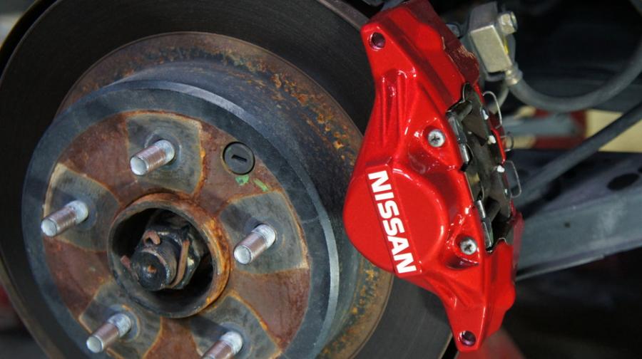 キャリパー塗装施工事例：ニッサン34スカイライン・キャリパー塗装　COLOR：#010 premiun rouge candy red IMG69_1356_YbXihh_sub2.jpg