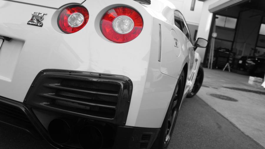 キャリパー塗装施工事例：GT-R35　キャリパー塗装　COLOR:#052 Premium platinum silver IMG69_1549_Cxfh4O_sub10.jpg