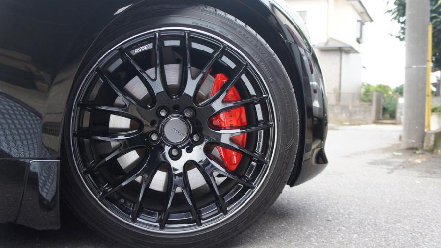 スカイラインV36クーペ　キャリパー塗装　COLOR:#1112 Racing red