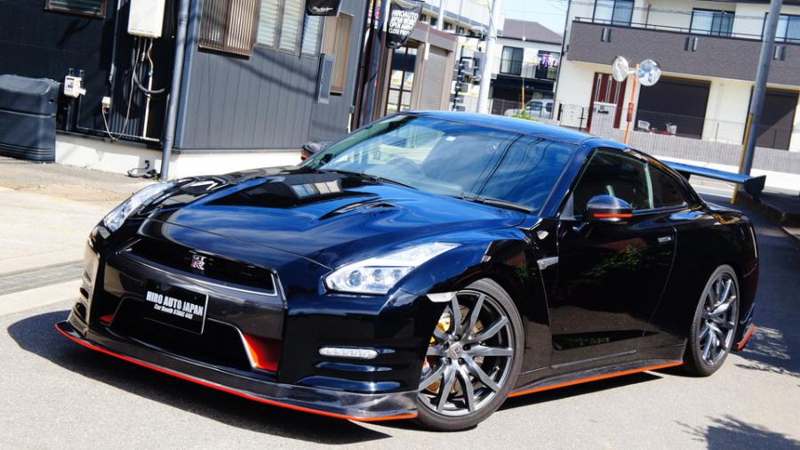 キャリパー塗装施工事例：GT-R　キャリパー塗装＆ロゴマシニング加工＆ハイポリッシュ加工　COLOR:#006 Diamonddust silver IMG69_1648_0zrIWM_sub3.jpg