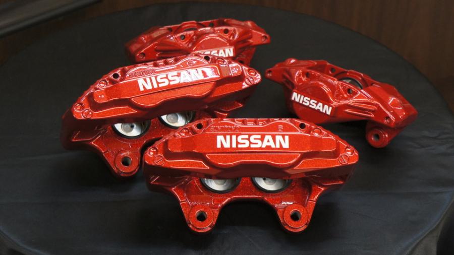 キャリパー塗装施工事例：ニッサン4POT2POT　キャリパー塗装　COLOR:#011 royal flash candy red IMG69_1713_kPKd0M_sub1.jpg